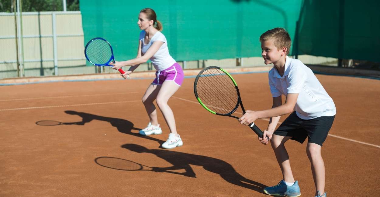 Soñar con Jugar al Tenis - 27 Escenarios y sus Significados
