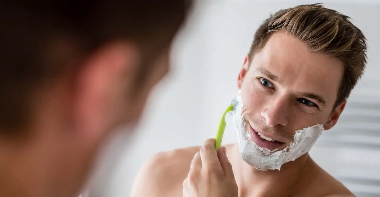 Soñar con afeitarse: ¿significa eliminar la negatividad y la transformación?