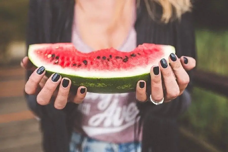 ¿Qué significa soñar con comer?