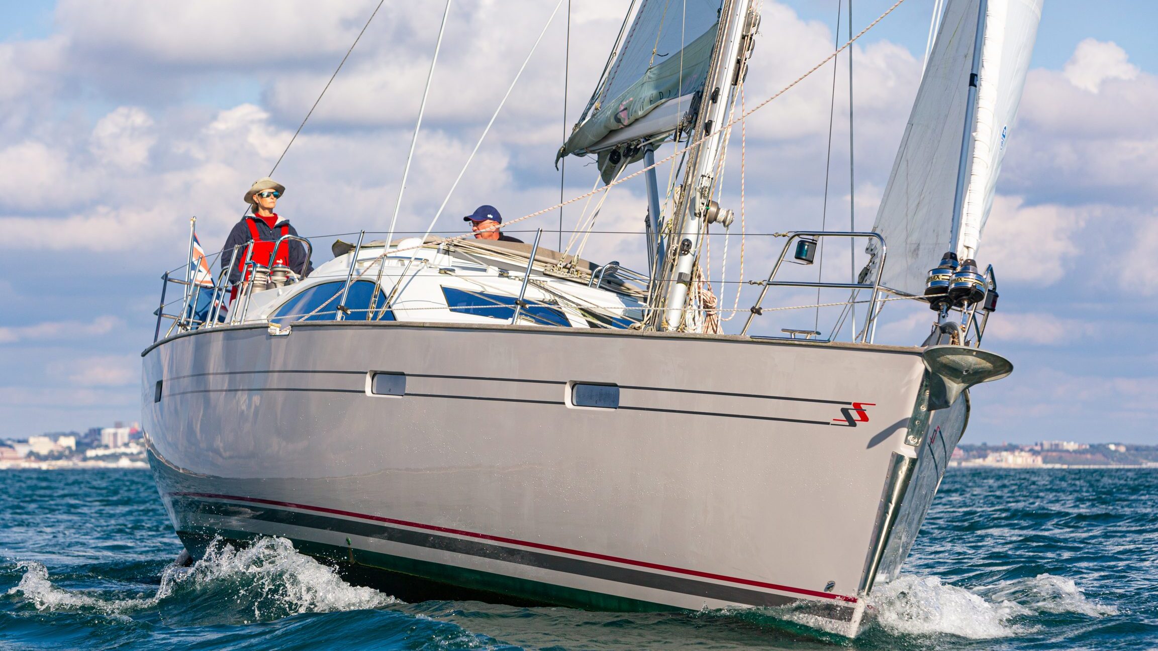 Southerly 42 RST: crucero popular, rápido y para ir a cualquier parte - Navegación ...