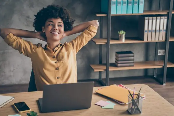 Significado de los sueños con computadora portátil - Explorador de significado de los sueños